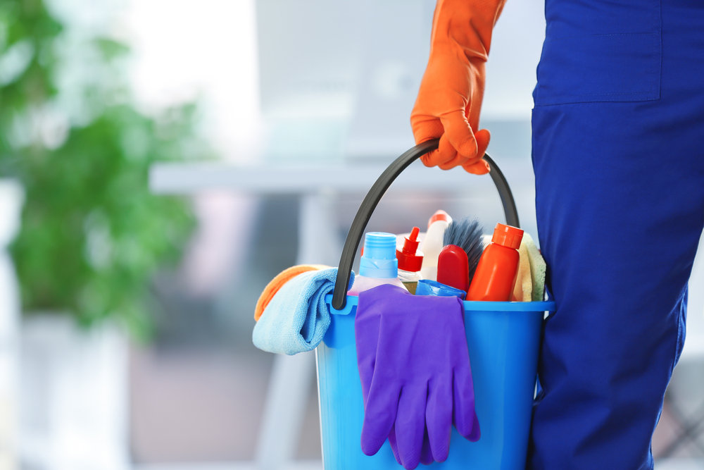 bathroom deep cleaning services